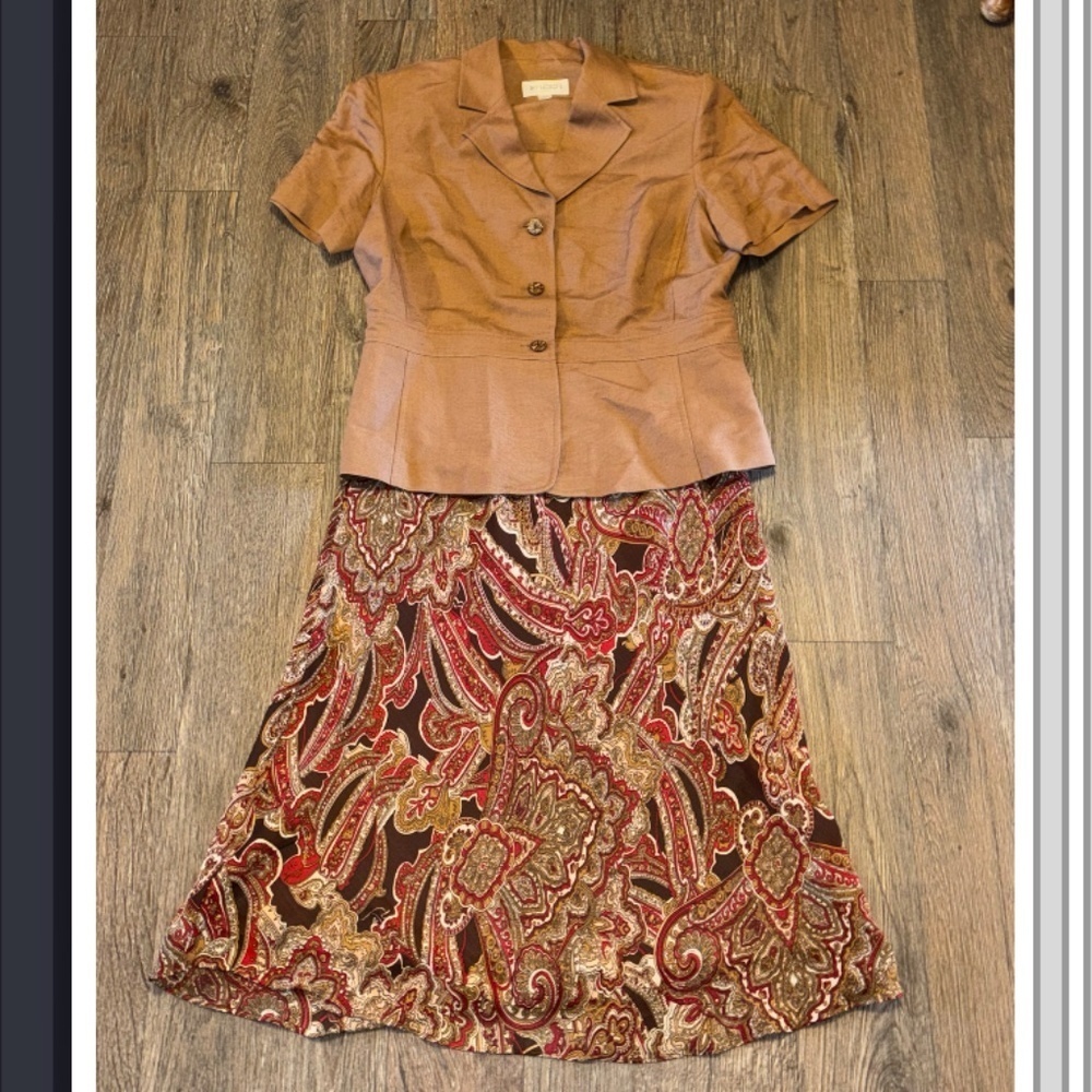 Studio I size 10 beautiful skirt and top set